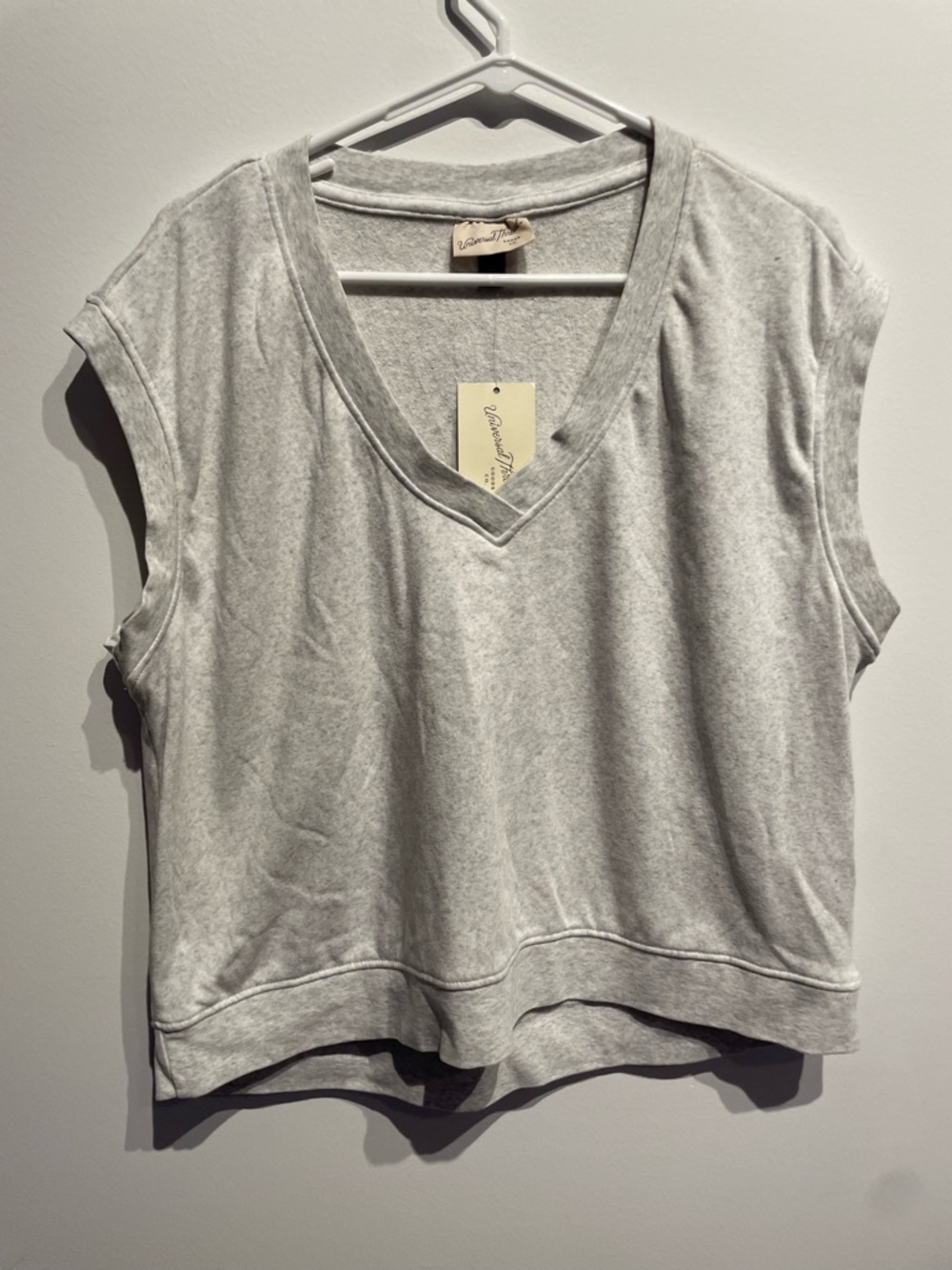 Universal Thread Women’s Fleece Tank Top V-Neck Sleeveless Gray Size XXL NWT
